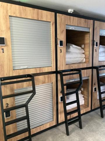 Capsule Hostel Andel Centre Spirit 프라하 외부 사진