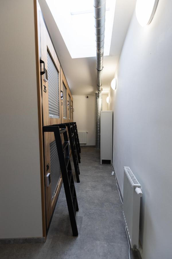 Capsule Hostel Andel Centre Spirit 프라하 외부 사진
