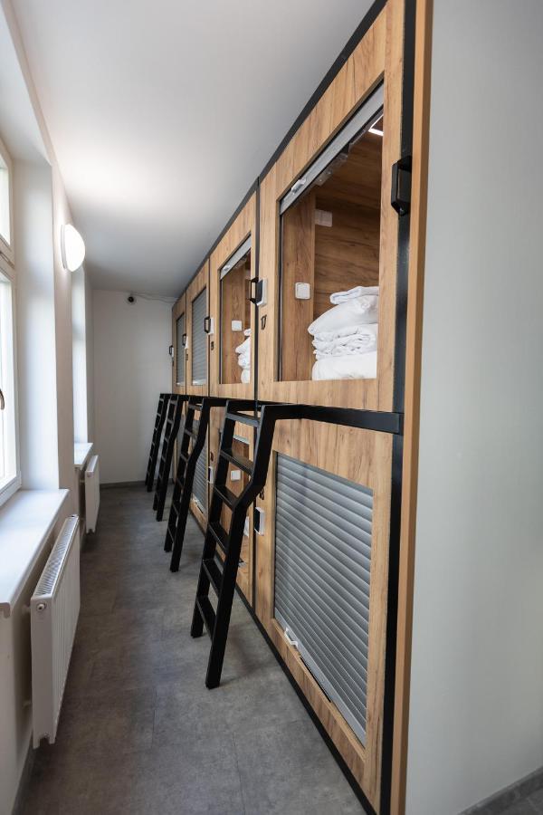 Capsule Hostel Andel Centre Spirit 프라하 외부 사진